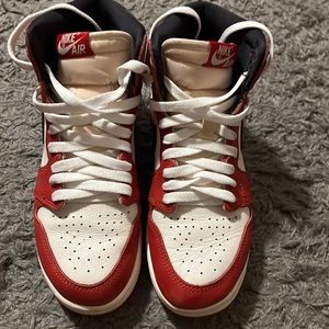 Air jordan retro high 1’s great condition chicago lost and found